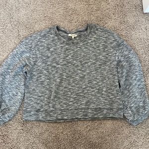 Puffed sleeve sweater